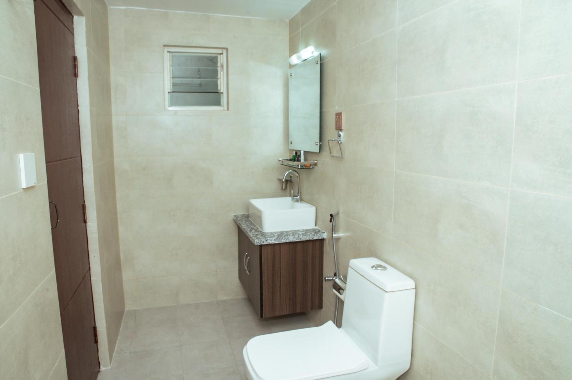 Kusum Airport Hotel 카트만두 외부 사진